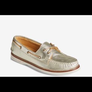 SPERRY GOLD CUP AUTHENTIC ORIGINAL 2-EYE MONTANA BOAT SHOE Gold Metallic Size 11